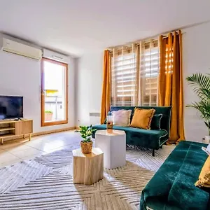 Appartement Le Rooftop Saint Charles Parking Prive, Marseille